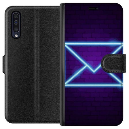 Kompatibelt Lommeboketui til Samsung Samsung Galaxy A50 Neon illustrasjon av konvolutt i blått lys mot lilla murvegg, moderne symbol for meldinger ko