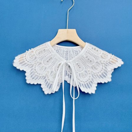 Rusetti-huivi, jäljitelmävillaa, kudottu, helmikoristeltu kaulus A A