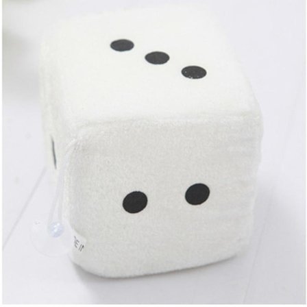 Muhkeat nopat auton riipukseen Autojen taustapeilin koristeet Ripustettavat koristeet Auton koristelutarvikkeet| |