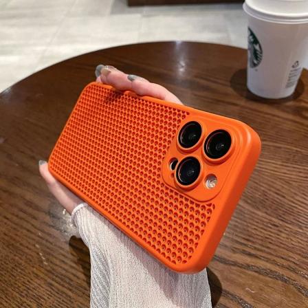 Case kompatibelt med Iphone 15 Pro Max, Slim PC Värmeavledning Fint hål Stötsäkert cover med linsskydd Orange For iPhone 15 Pro Max