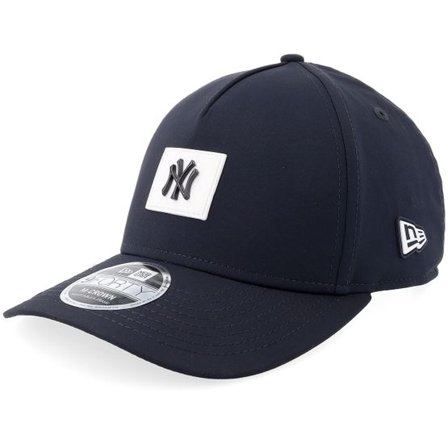 New Era - MLB Blå adjustable Keps - New York Yankees MLB 9FORTY M-crown Navy A-frame Adjustable @ Hatstore