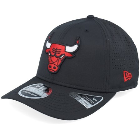 New Era - Chicago Bulls 9SEVENTY Perform Black Adjustable Adjustable Black Cap - NBA @ Hatstore