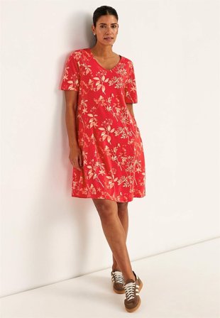 Cellbes of Sweden - Mönstrad trikåklänning med fickor - korall / mönstrad - för damer - 50/52