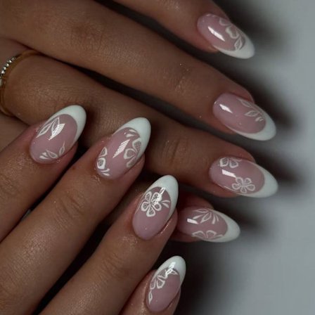 Blompressa På Nagel Fransk Manikyr Mandelformade Lösnaglar Limmas På Nagel för Kvinnor