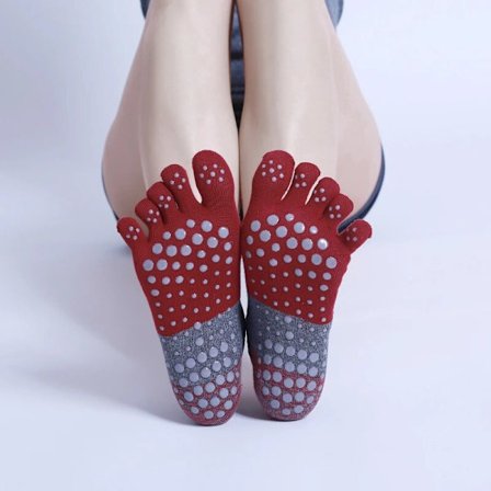 Nya Bomuld Kvinder Yoga Sportsstrømper Anti-skrid Gym Fitness Åndbar Krydsryg Pilates Dans Sports Ankelstrømper Split Toe Strømper