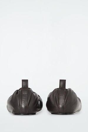 COS Women's The Ruched Leather Ballet Flats in Brown
