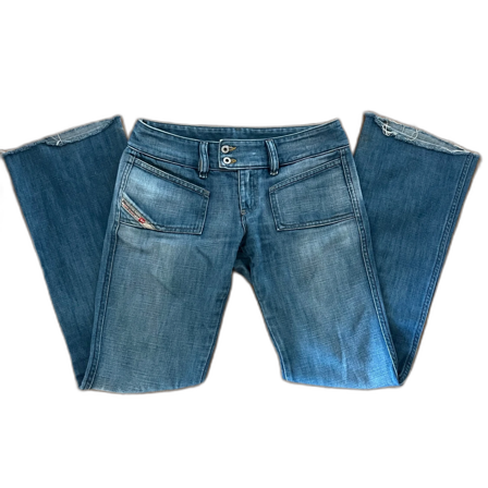 Blå bootcut jeans från Diesel