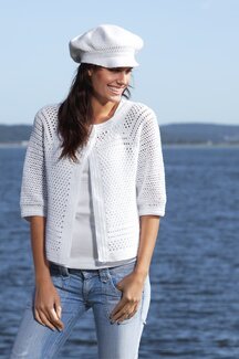 Beskrivning Virkad jacka & keps - Svarta Fåret