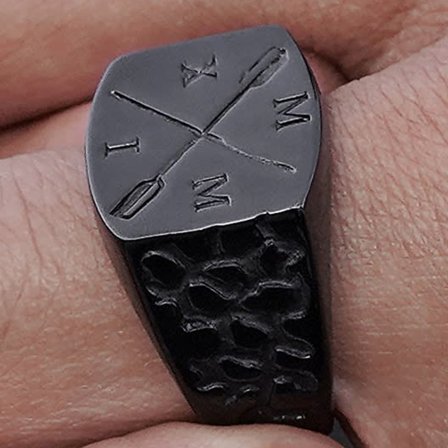 Anillo Titus negro para hombres - Anillos tipo sello