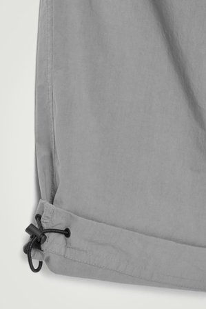 COS Men's Pantaloni A Gamba Larga Con Vita Elasticizzata in Grigio