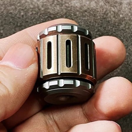 Titan Damascus Fingerspiss Gyro Paracord Beads Man Stress Relieving Leker