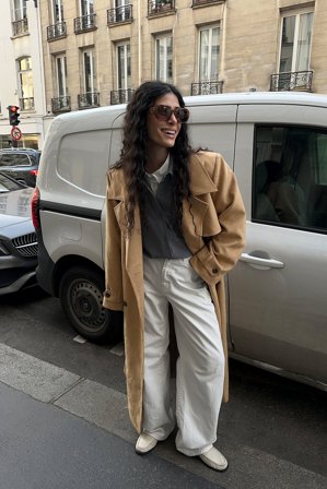 NA-KD Faux Suede Oversized Trenchcoat - Trenchcoats - Beige - EU 36