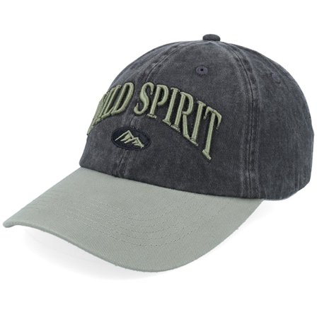 Wild Spirit - Sort unconstructed Kasket - 3d Script Mountain Pigment Washed Olive/Black @ Hatstore