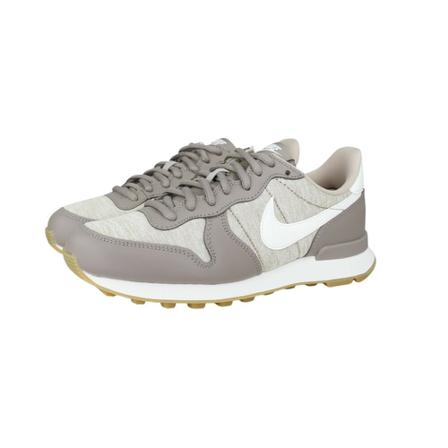 Nike Sneakers , Grijs , Dames , Maat: 37 1/2 EU
