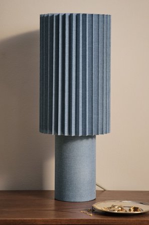 Jotex - HARRIET bordlampe blå - Kjøp Bordlamper hos Jotex