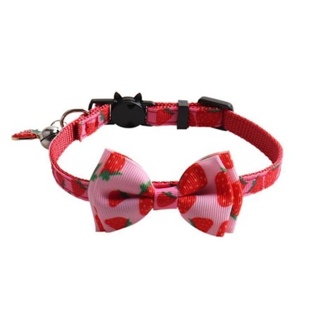 Søt halskjede med ulike frukter og sløyfe og bjelle