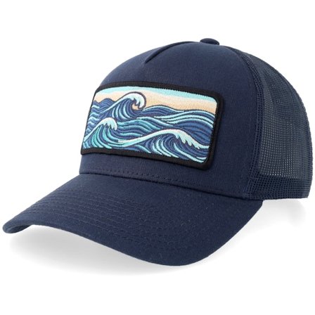 Wild Spirit - Blå trucker Caps - Wave Wide Patch Navy A-frame Trucker @ Hatstore
