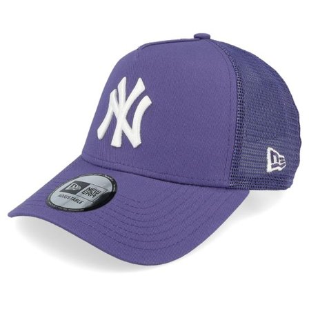 New Era - MLB Lila trucker Keps - New York Yankees League Essential Purple/White Trucker @ Hatstore