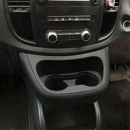 Egnet til Metris W447 2016-2020 Bil Central Instrument Kopholder - WELLNGS