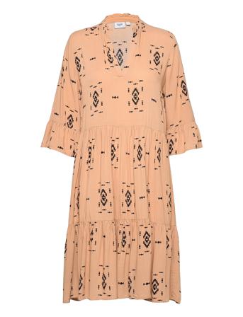 Edasz Dress Dresses Cocktail Dresses Oranssi Saint Tropez