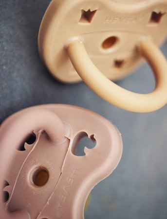 HEVEA Hevea Pacifier 3-36 Months Round, 2 Pack - Beige - 3-36MONTHS