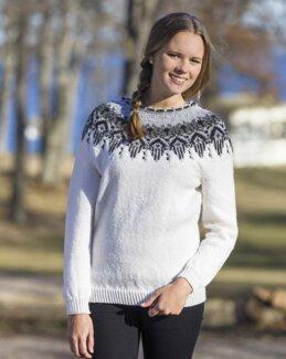 Tröja och klänning med ok