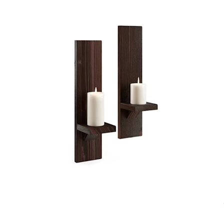 Et par veggmonterte trevoksbordstativer i tre, festlig atmosfære, aromaterapi lysestaker, nostalgiske hjemlige retro-ornamenter