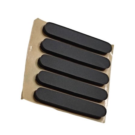 Yleismalliset näppäimistön jalkojen vaimentimet, 5 kpl silikonisia liukuestetyynyjä K835:lle