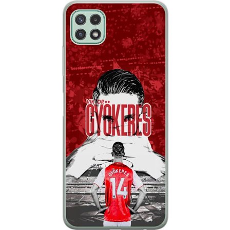 Yhteensopiva Puhelinkuori Samsung Galaxy A22 5G Punainen dramaattinen kollaasikuva, jossa esiintyy Viktor Gyökeresin muotokuva ja pelaajia takaapäin a