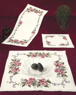 Broderikit Duk Vilda Rosor