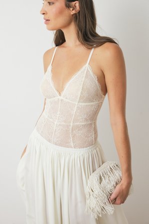 NA-KD Body aus Spitze mit Wimpernkante - Bodys - OffWeiß - XL (EU 46)