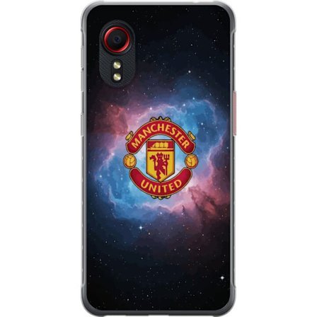 Kompatibelt Mobilskal till Samsung Galaxy Xcover 5 Manchester United klubbmärke placerat i rymdmiljö med galax och stjärnor dramatisk fotbollsgrafi