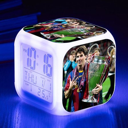 VM Fotballstjerne Leo Messi Vekkerklokke LED Digital Fargeskiftende Quad Vekkerklokke Den Beste Gaven For Fans