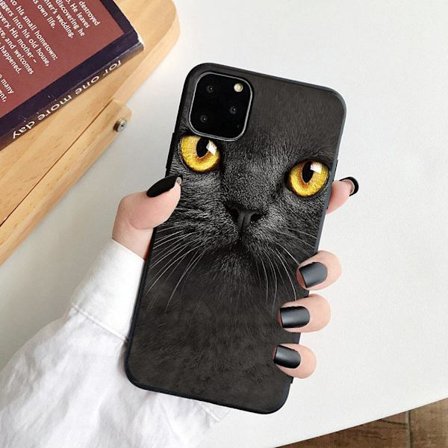 iPhone 12 Pro Max kuori musta kissa keltaisilla silmillä