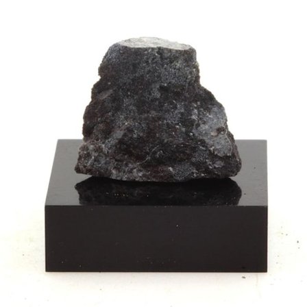 Kivet ja mineraalit. Oligisti. 25,7 ct. Estrie, Quebec, Kanada.