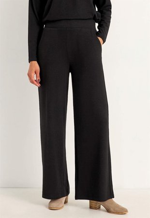 Cellbes of Sweden - Brede jerseybukser med lommer i sort / ensfarvet til damer i størrelse 46/48