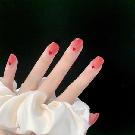 Manikyr Rött Hjärta Mjuk Nagellapp 24st