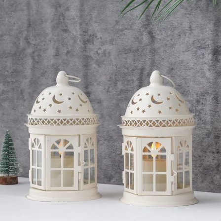 Sett med 2 dekorative lykter 21 cm høye vintage-stil hengende metall lysestaker for innendørs og utendørs arrangementer fest og bryllup (hvit)