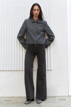 Eva Wide French Black 32" 32