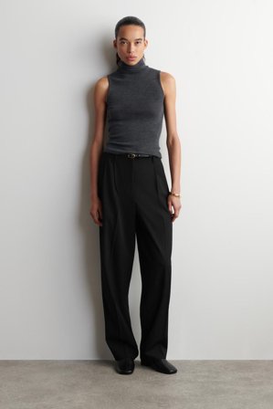 COS Women's Pleated Wool-Blend Tapered Trousers in Black