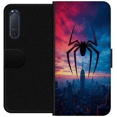 Yhteensopiva Lompakkokotelo Sony Sony Xperia 5 II Tyylikäs hämähäkki kaupungin horisontin yläpuolella dramaattisessa auringonlaskussa, graafinen