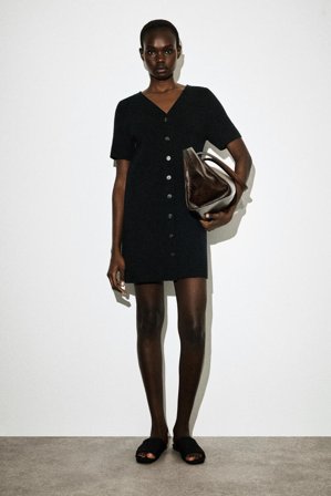 COS Minikleid Aus Feinstrick Mit Knöpfen in Schwarz - Frauen