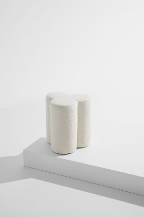 Pastill - Bodhi puff i bouclé Ø 40 cm - Hvit - Fotskamler & puffer - Fra Homeroom