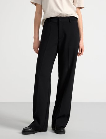 Lindex Noor Raka Byxor Med Normalhög Midja - Black - 44