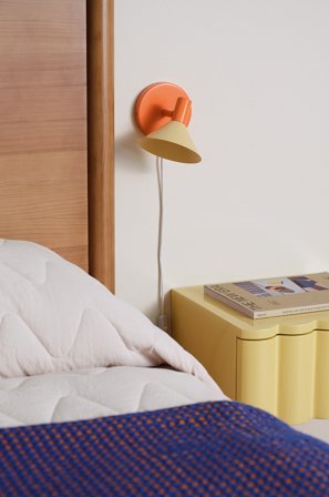 Jotex - MOXY vegglampe Oransje/gul - Kjøp Vegglamper hos Jotex