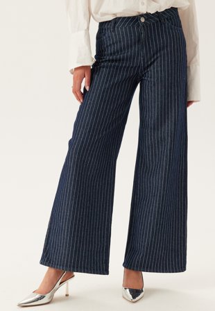 Pieces - Pcrose Mw Wide Denim Jeans - Dark Blue Denim Stripes:pinstripes - Kläder - - Bubbleroom