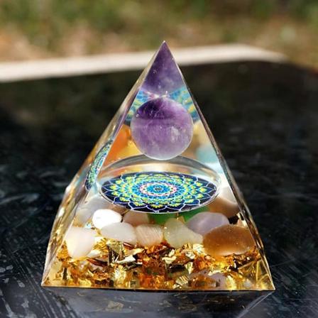 Krystallpyramide Ornament Ametyst Peridot Pyramide Energigenerator Pyramide Reiki Balanserende Beskyttelse Meditasjon Håndverk Dekor