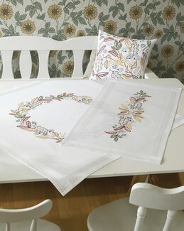 Broderikit Löpare höst - Kudde - Permin