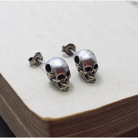 Et par punk-øreringer i 925 sterling sølv til Halloween