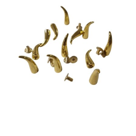 Guldfärgade böjda nitar